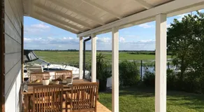 Baltic Waterfront Yacht House - PRIVATE Garden & Watersports Included - Image 4