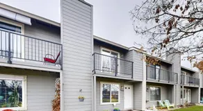 Private Townhome - Mountain Views & 2 Baths - Image 5