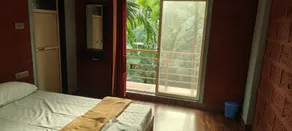 SHRAVANI HOLIDAY INN - Image 2