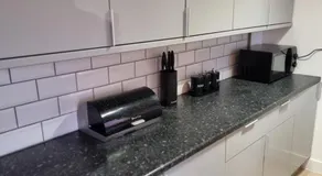 Dulverton house - 3 bed house /sleeps 6+ driveway+close to M1 - Image 4