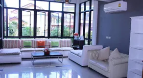 Pimann Place Hotel - Image 2