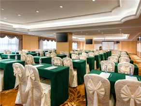Vienna International Hotel (Shen Zhen Buji Dafen shop) - Image 4