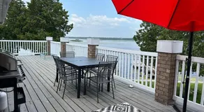 Myriad Fins Cottage and Marina - Image 4