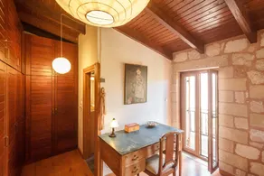 Traditional elegant Cretan Mansion - Image 4