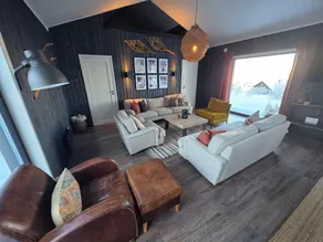 Winter cabin with Jacuzzi - Image 2