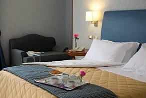 Andris Hotel - Image 2