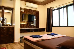 Hotel Suyog Matheran - Image 2