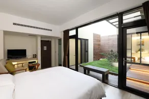 Hotel Z - Image 3