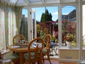 Cornerways Guest House - Image 4