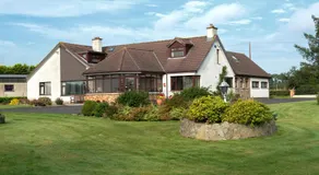 Browns Country House - Image 5