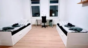 Budget rooms in Halle with shared bathroom & Free WiFi - Image 3