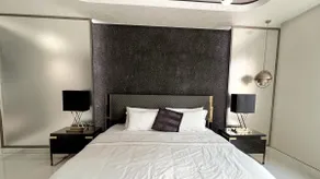 Luxurious Pearl apartment - Image 4