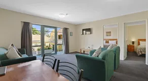 Denton Park Motel - Image 2