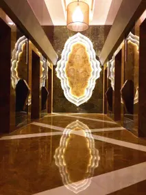 Peony Harbor City Hotel - Image 5