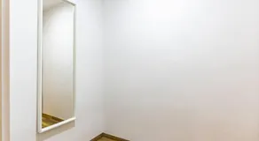 Modern apartment next to subway station - Image 4