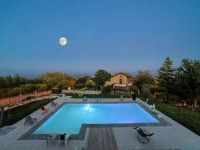 Sunny Stay in Tavullia Hills - Image 3