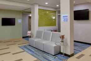 Holiday Inn Express Hotel & Suites Meadowlands Area by IHG - Image 5