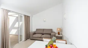 Apartamentos Menorcamar - Image 2
