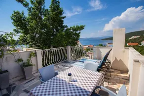 Apartment ZB B2 Maslinica, Island Solta - Image 4
