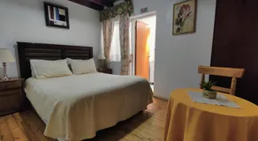 Hostal Casa Familia - Image 2