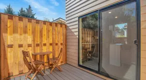 Vibrant 1BR Duplex Near Alberta Arts District - Image 3