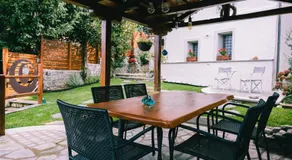 Rustic Rose - Private Premium house - Image 3