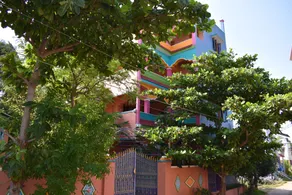 Rainbow Guest House - Image 4