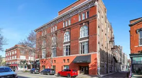 Corner View Broughton St Condo with Elevator and Reserved Parking - Image 5
