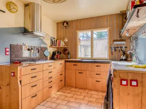 Beautiful Pet-friendly Villa in Régusse with Swimming Pool' - Image 2