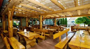 Villa Marcus - rodinný relax 200 m od Penzionu Kometa, u jezera s grilem a sdílenou kuchyní - Image 2