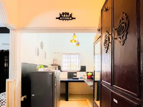 Romantic Getaway • 2 King Beds • Fully Furnished - Image 4