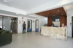 HOTEL ROYAL GARDEN - Image 4