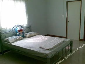Chotiphan Apartment - Image 5