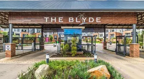 1523 The Blyde Crystal Clear 2 Bedroom Apartment - Image 4