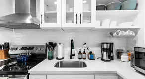 The Seafarers Stay A Nautically Themed 3BR Flat in Stonington Borough - Image 2