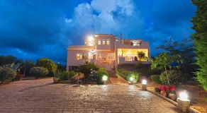 NV Luxury Villa - Image 5
