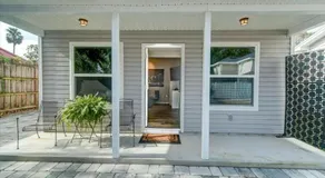 Jacksonville Hideaway Modern Unit - Image 3