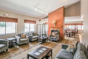 Comfort Inn - Image 4
