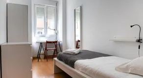 Entrecampos - Two bedroom apartment with Terrace - Image 2