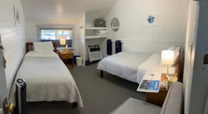Tofino Paddlers Inn - Image 2