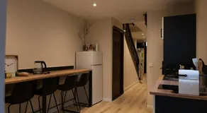 Maison de standing au centre de Reims 7 chambres avec 7 salles de bain, sauna, cour privée - Image 2