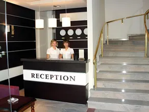Hotel Cosmos - Image 4
