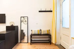 SPACIOUS 2 BR +A/C+SelfCheckIn+Free Street Parking - Image 3