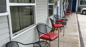 Huron Inn - Image 5
