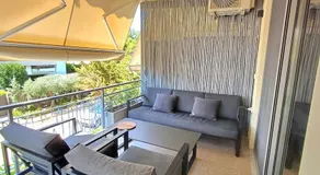 2 bedrooms, large balcony near the sea - Image 3