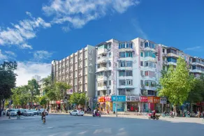 Home Inn Chengdu Shuangqiao Road Metro Station - Image 4