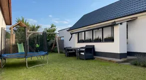 Lavender Garden Apartment - Image 4