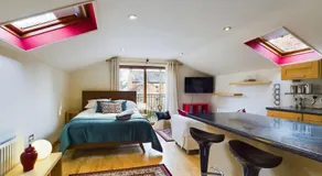 Gatelodge Studio, Ballyhackamore - Image 2