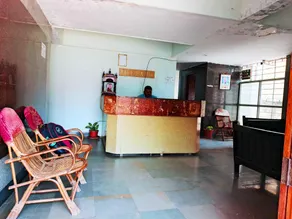 Hotel Alok Lodge - Image 2