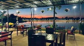 Rose Park Resort - Image 3